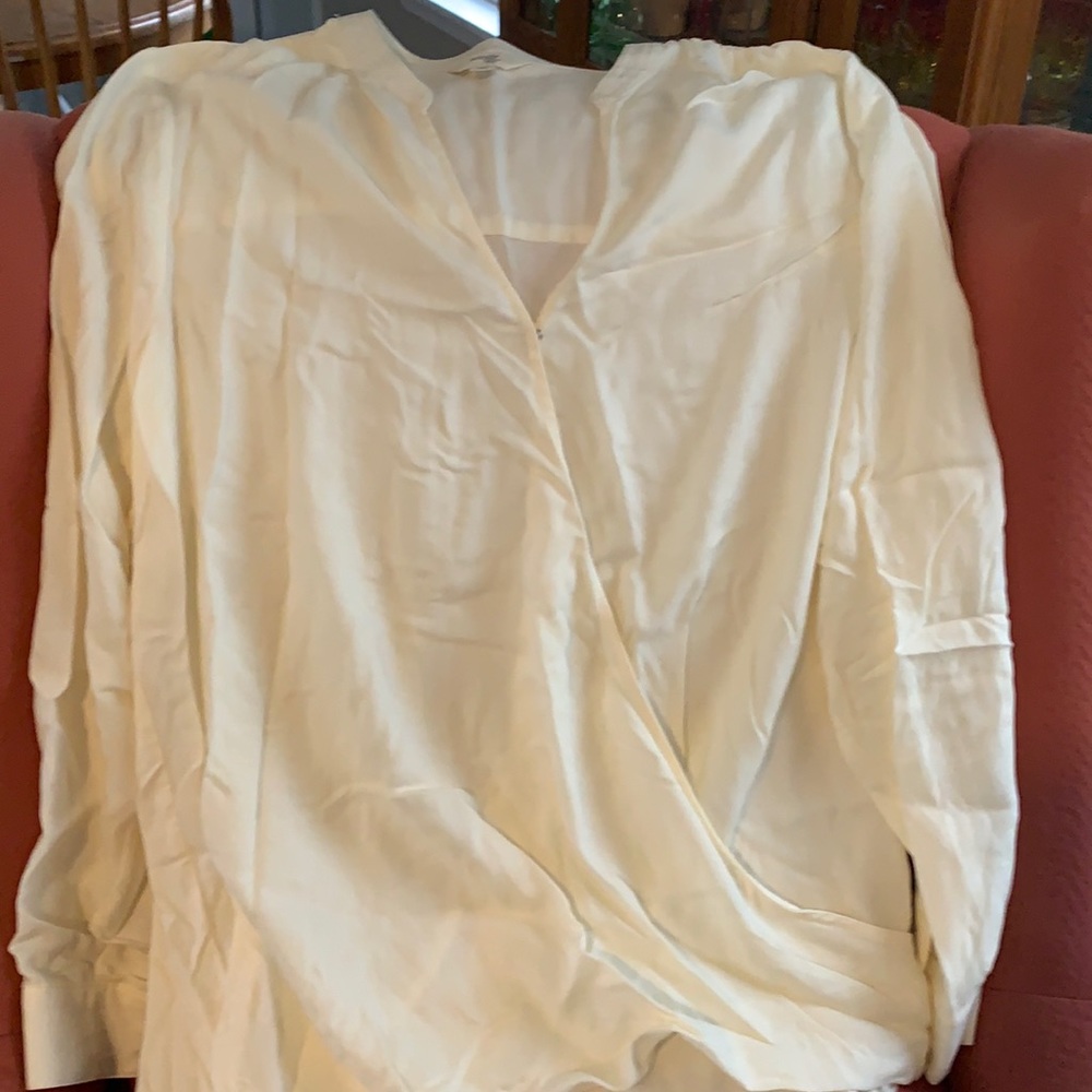 Off white top
